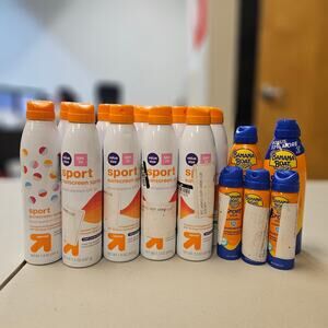 LOT OF 14 - SUNSCREEN SPRAY CANS MIXED BRAND UP & UP/ BANANA BOAT